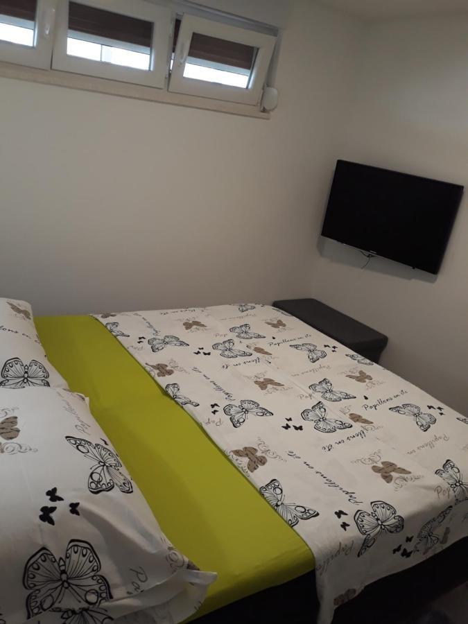 Apartment Pia Šibenik Extérieur photo